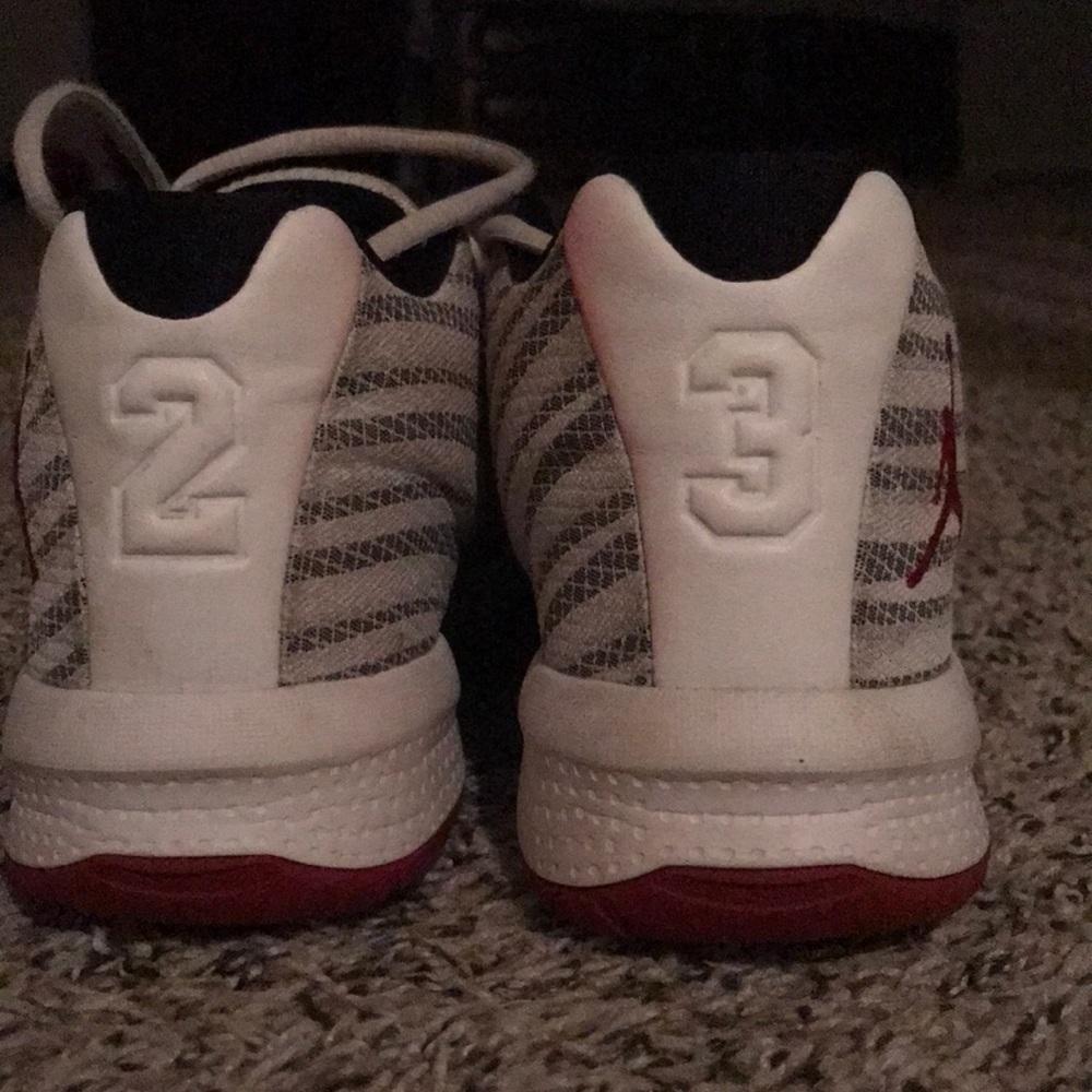Jordan b. Fly - Picture 4 of 4